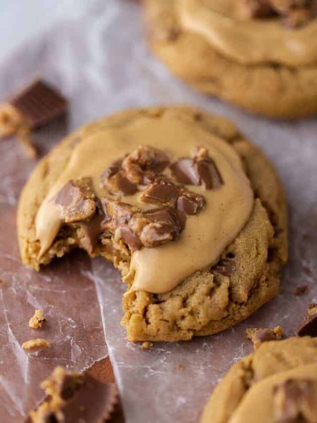 Crumbl Reese's peanut butter cup cookies Lifestyle of a Foodie