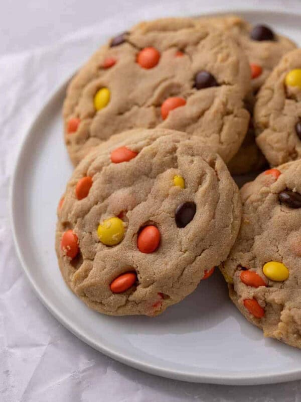 Crumbl peanut butter Reese's pieces cookies