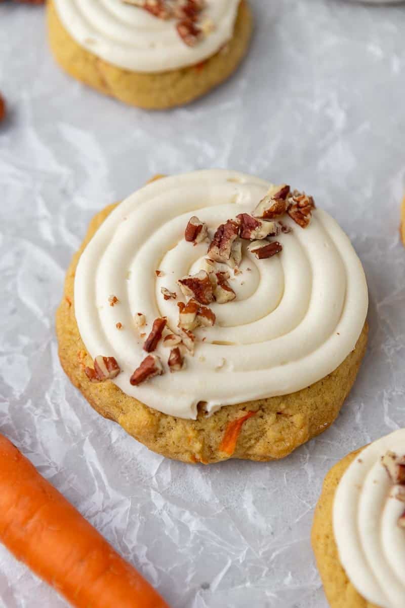 Close up of carrot cake cookies