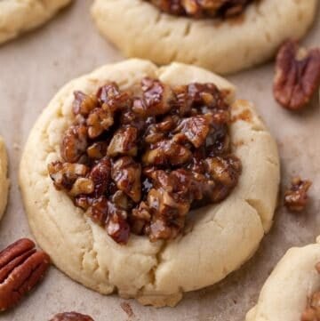 Crumbl pecan pie cookies