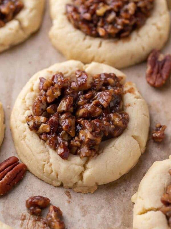 Crumbl pecan pie cookies