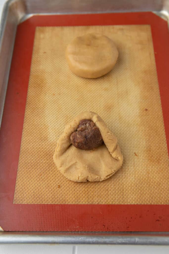 Sticky bun cookie dough