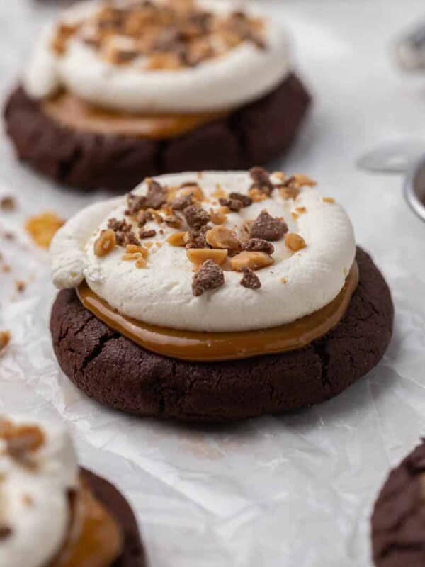 Crumbl Heath cake cookies