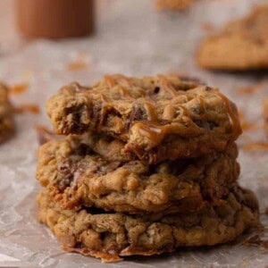 Crumbl oatmeal Rolo Cookies
