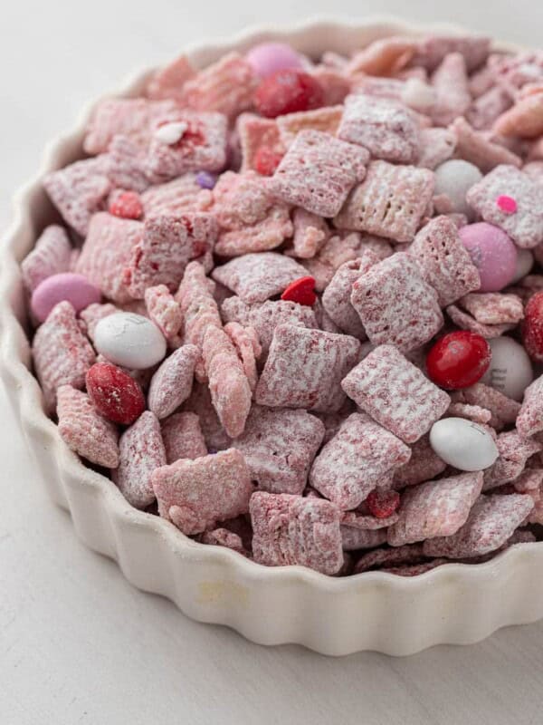 Valentine's day muddy buddies