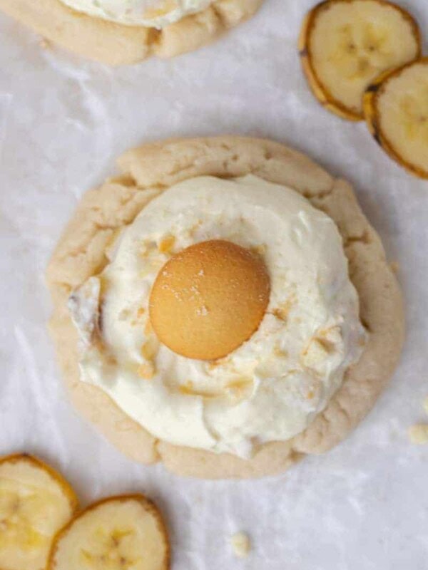 Crumbl banana cream pie cookie close up