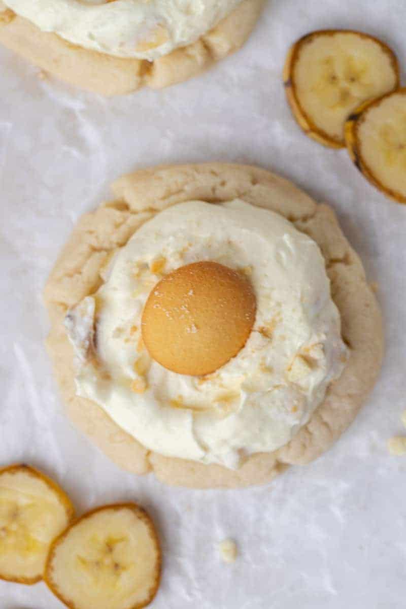 the-best-chilled-crumbl-banana-cream-pie-cookies-lifestyle-of-a-foodie