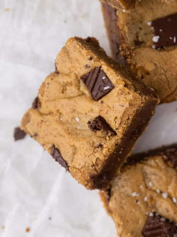 chocolate chunks brown butter blondies