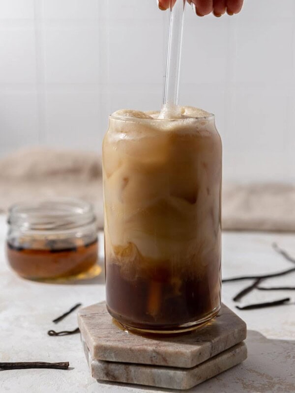 Iced Toasted Vanilla Oatmilk Shaken Espresso Starbucks copycat