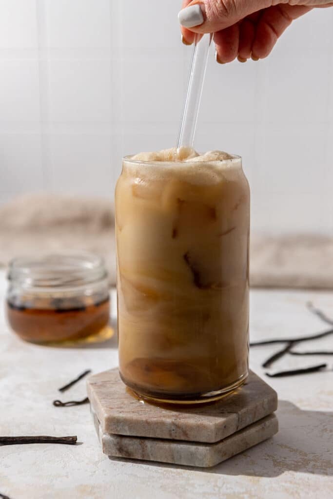 Iced Toasted Vanilla Oatmilk Shaken Espresso Starbucks copycat
