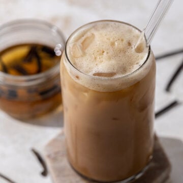 Starbucks Toasted vanilla oatmilk shaken espresso