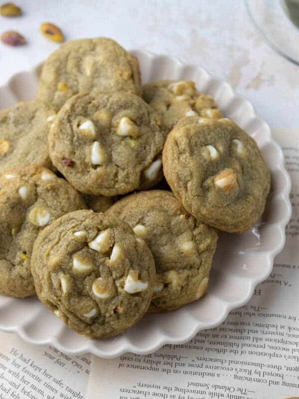 Pistachio pudding white chocolate chip cookies on a plate