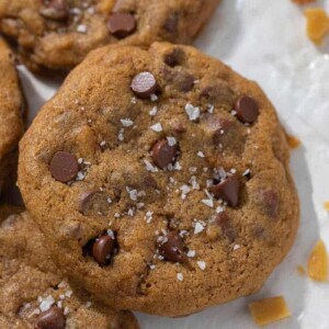 Crumbl sea salt toffee cookies