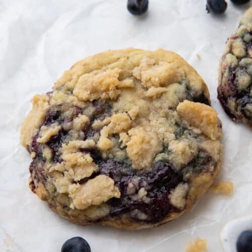 Blueberry muffin cookies with Streusel -Crumbl copycat
