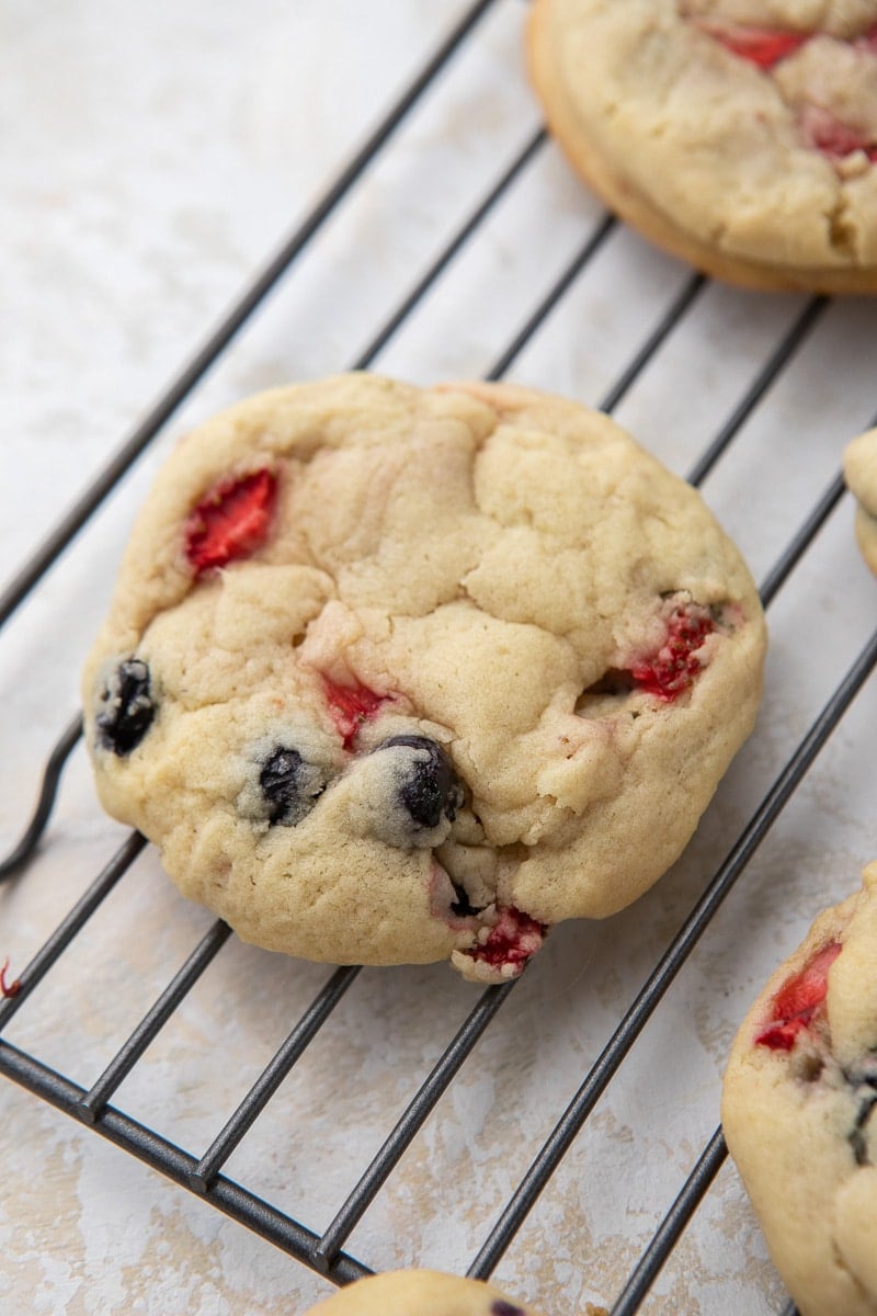 Berries and cream cookie on cooling rack