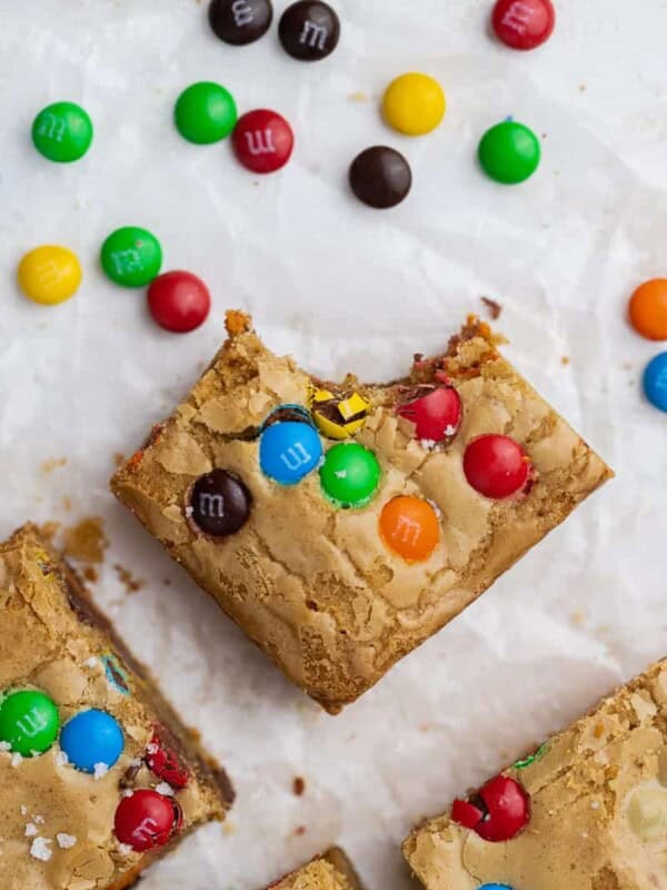 Chocolate chip m&m blondies