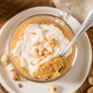 Easy 5-minute Moist Peanut Butter Mug Cake!