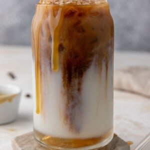 Starbucks caramel iced macchiato