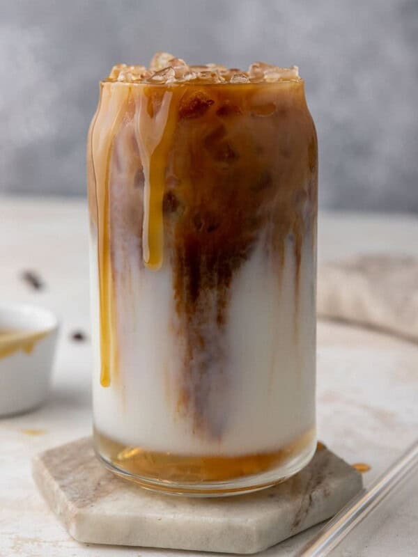 Starbucks caramel iced macchiato