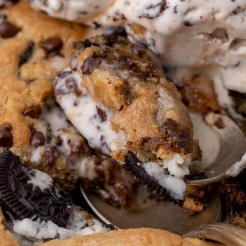 close up of cookies and cream skillet cookie