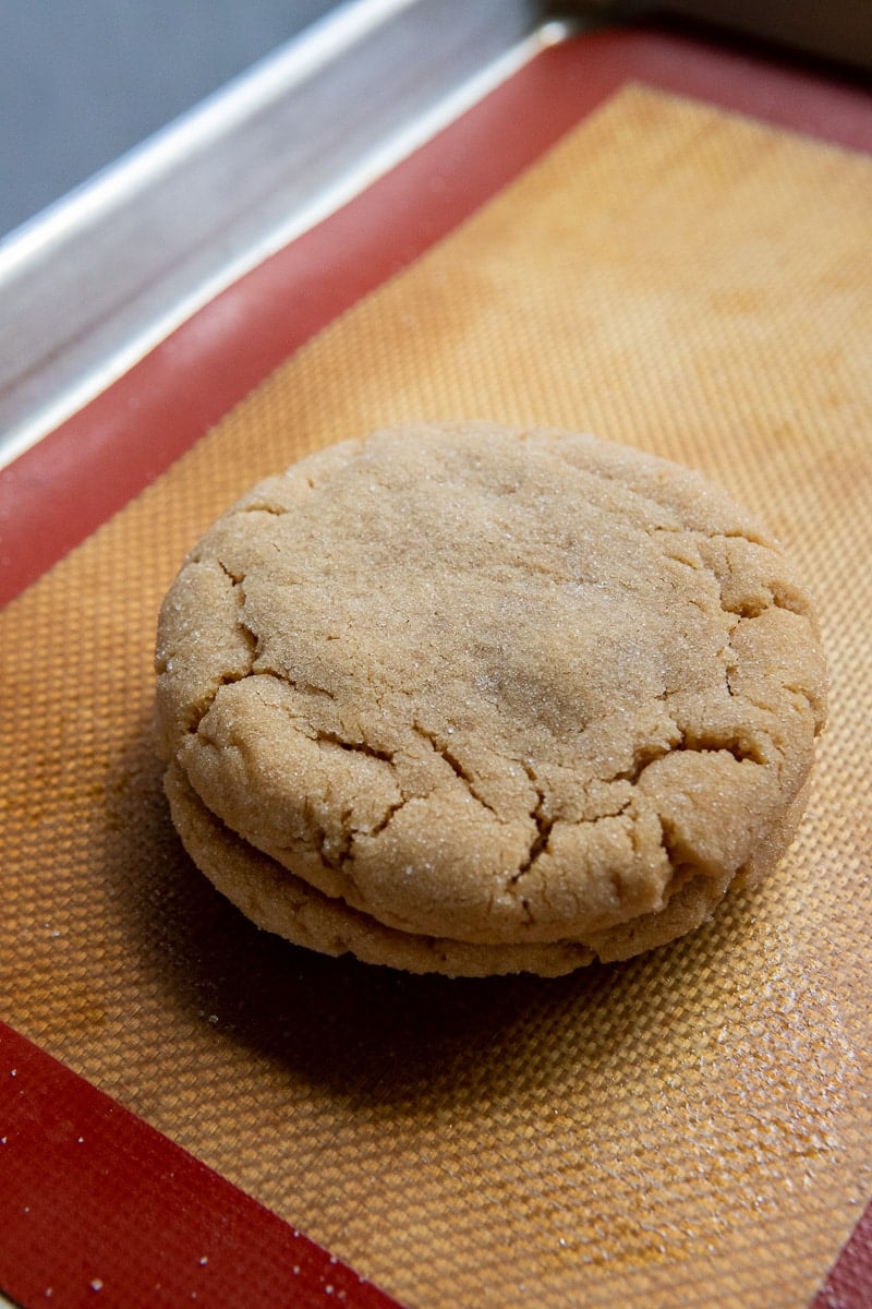 Baked peanut butter cookies