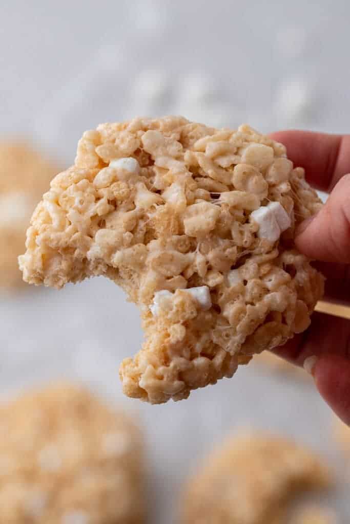 Plant-Based Rice Krispie Treats - The Creek Line House