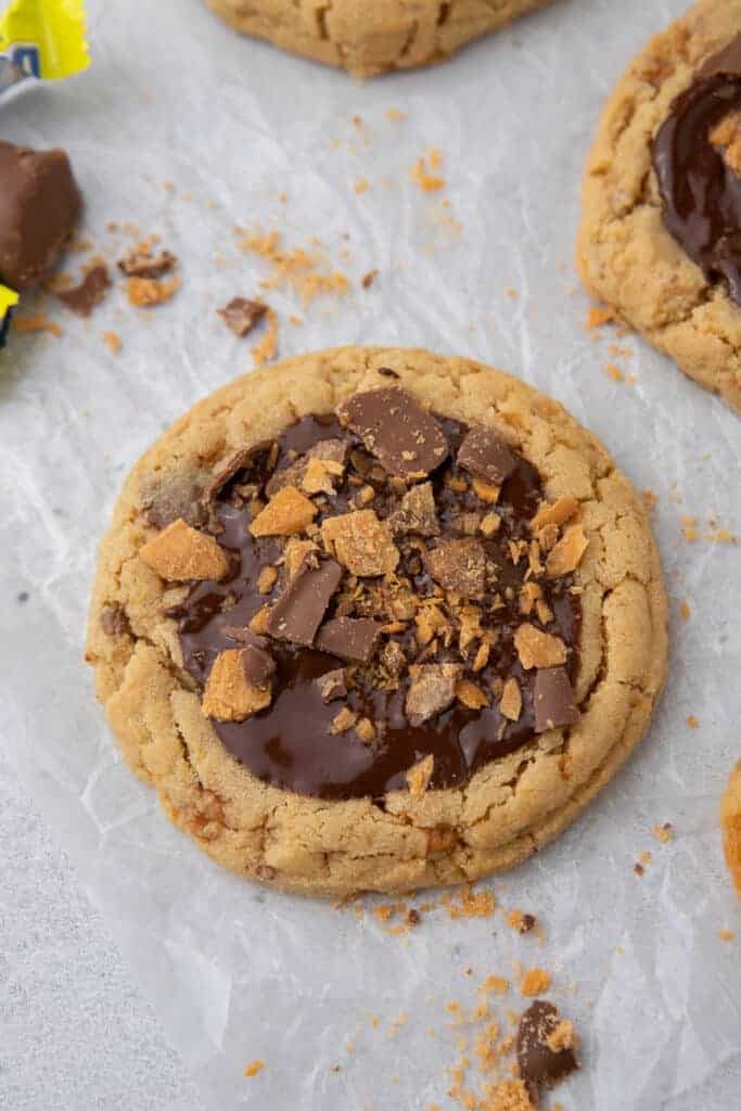 Crumbl Butterfinger peanut butter cookies Lifestyle of a Foodie