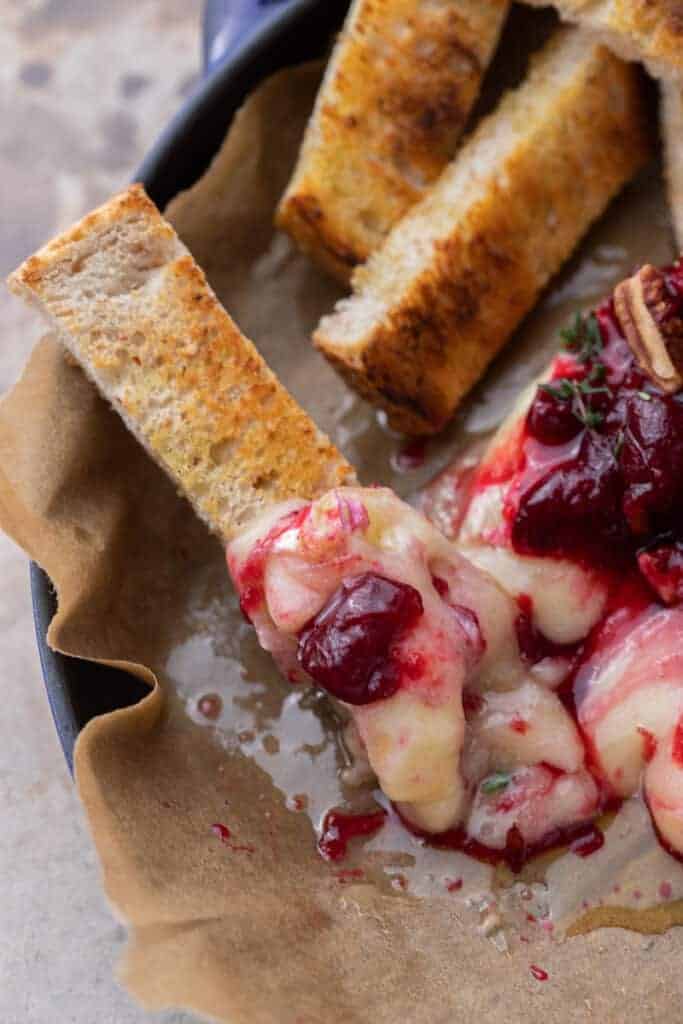 Baked brie served with toast