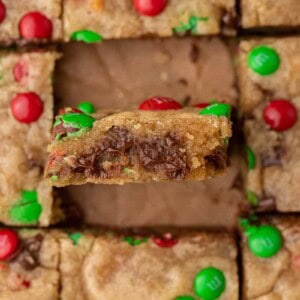 sliced M&M blondies