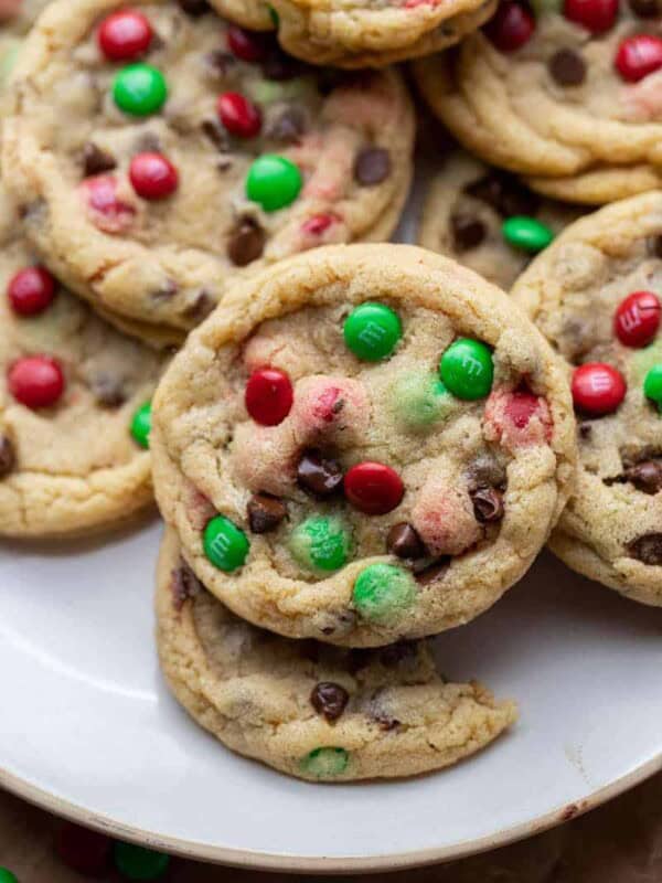 Christmas m&m's chocolate chip cookies