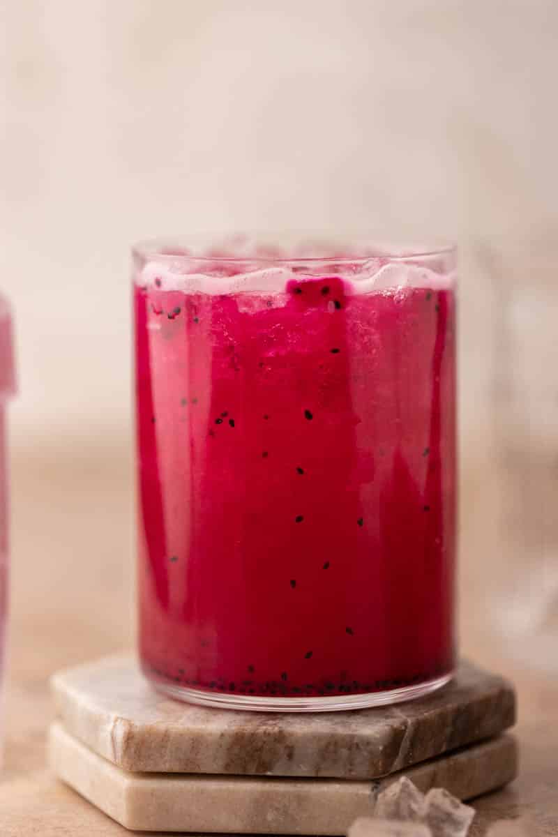 how-to-make-starbucks-mango-dragonfruit-refresher-lifestyle-of-a-foodie