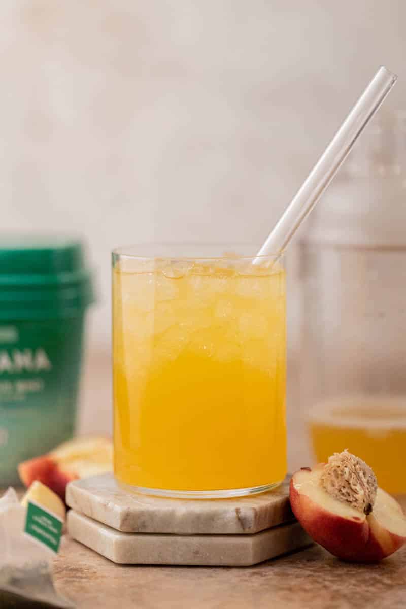 Iced Peach Green Tea Recipe (naturally sweetened)