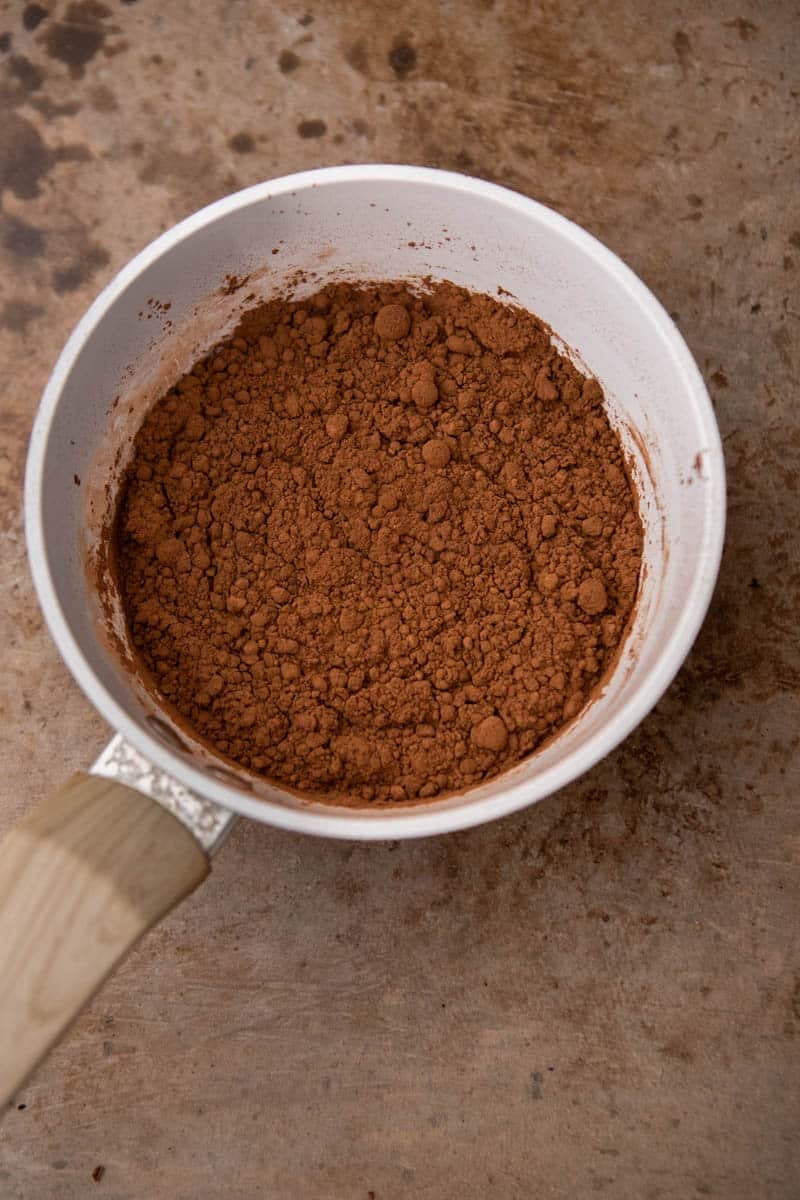Dry ingredients in a pot