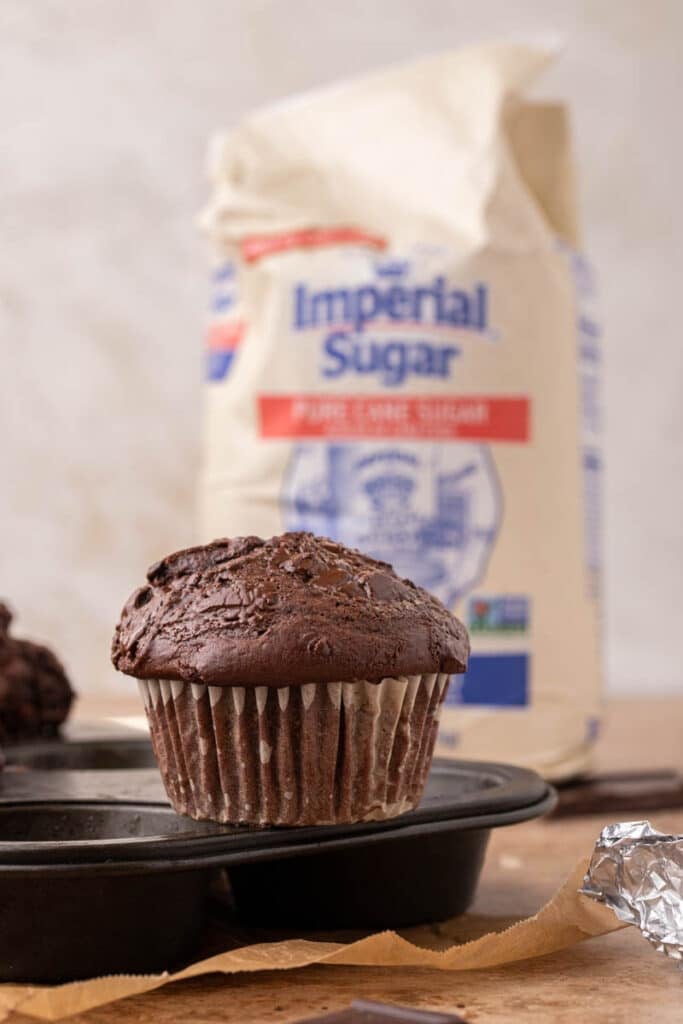 Imperial sugar bag with chocolate muffin