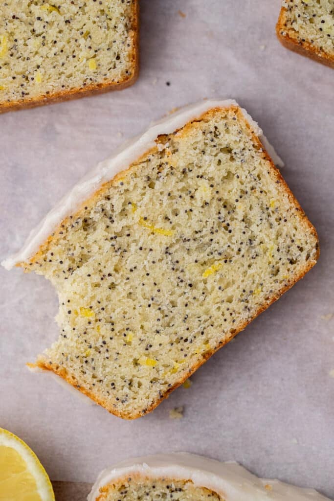 Lemon poppy seed loaf cake slice