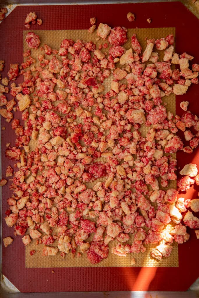 Strawberry shortcake crunch on a pan