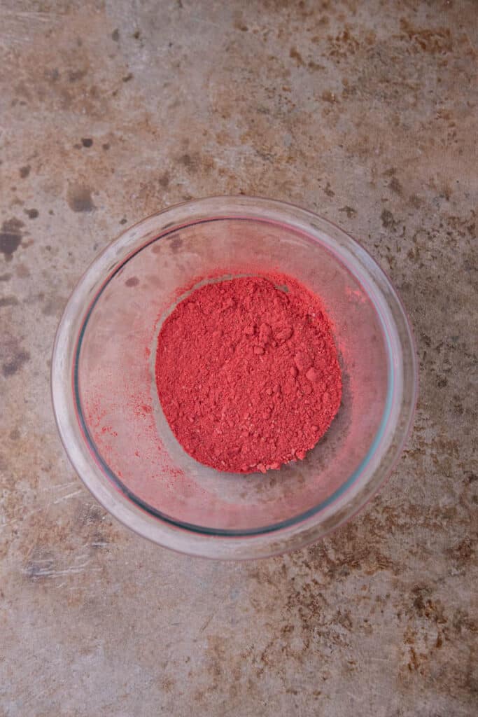 Freeze-dried strawberry powder