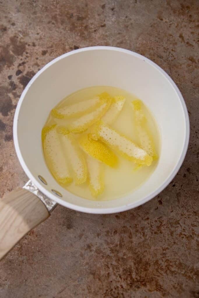 Lemon syrup in saucepan