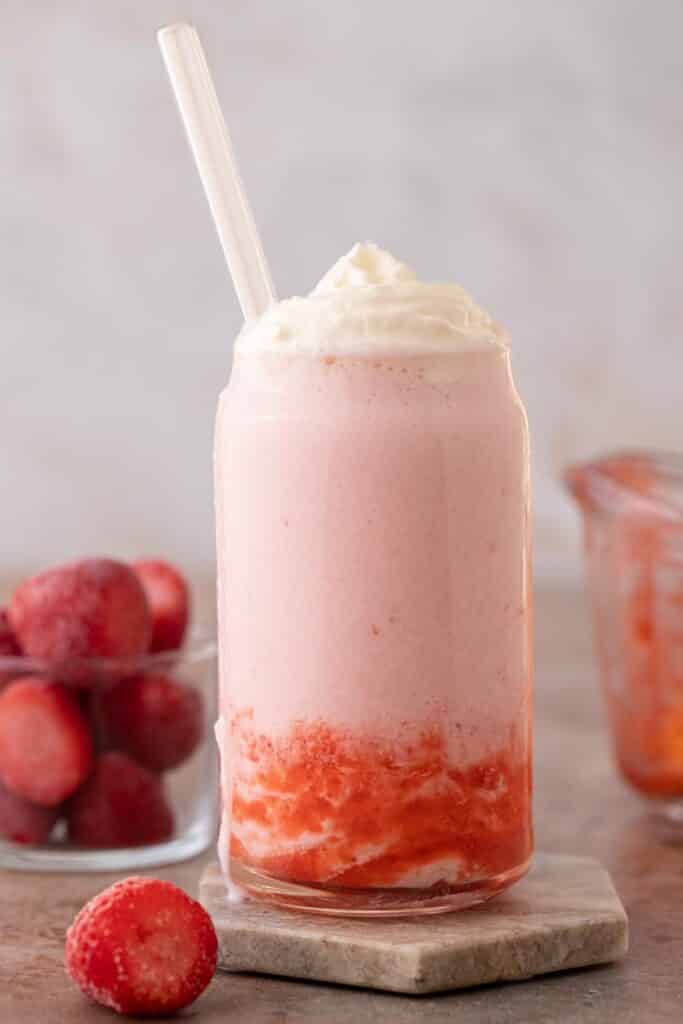 How to make Strawberry Crème Frappuccino Starbucks Lifestyle of a Foodie