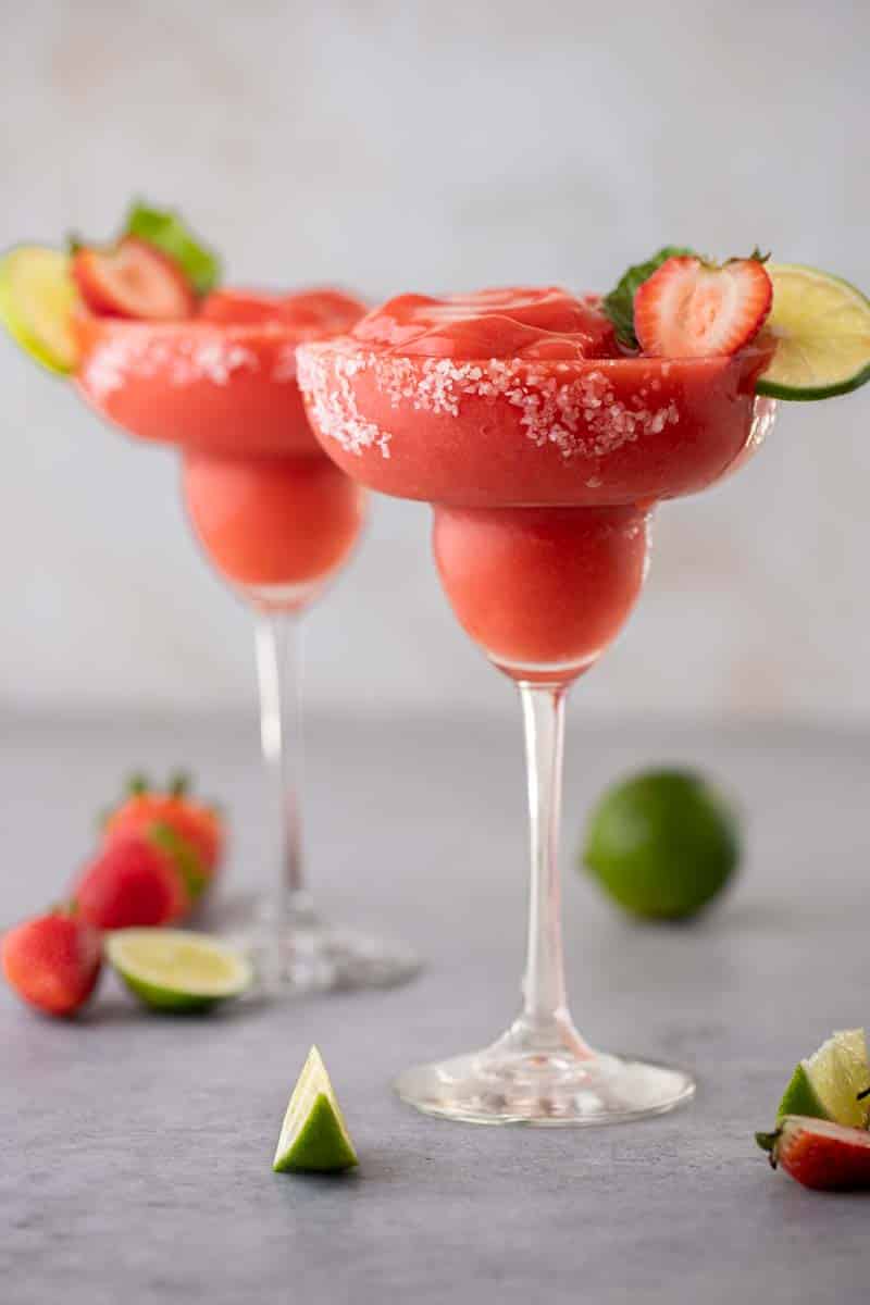 The Best Frozen Strawberry Margarita Lifestyle Of A Foodie 5115