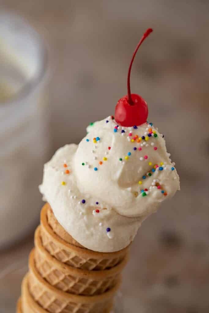 https://lifestyleofafoodie.com/wp-content/uploads/2023/06/Ninja-creami-vanilla-ice-cream-15-683x1024.jpg