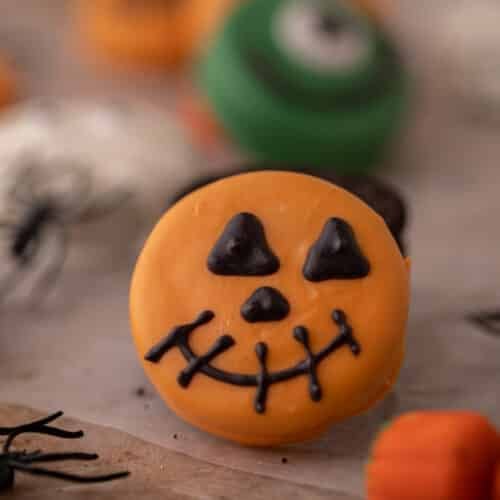 Chocolate covered Oreos spooky halloween pumpkin