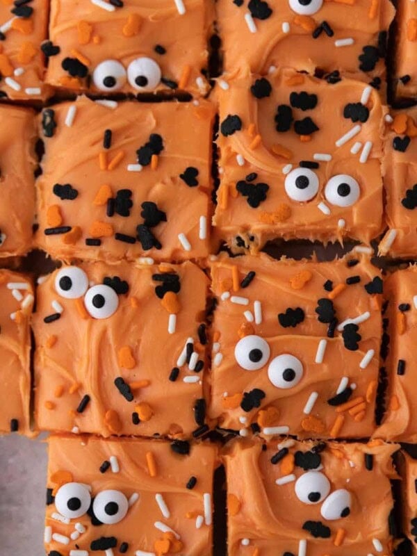 Halloween sugar cookie bars