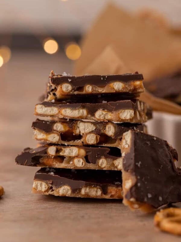 Chocolate caramel Pretzel bark