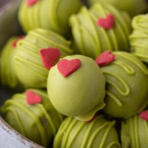 Grinch Oreo truffles