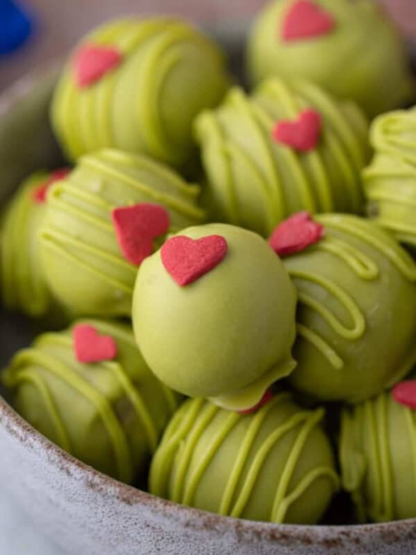 Grinch Oreo truffles