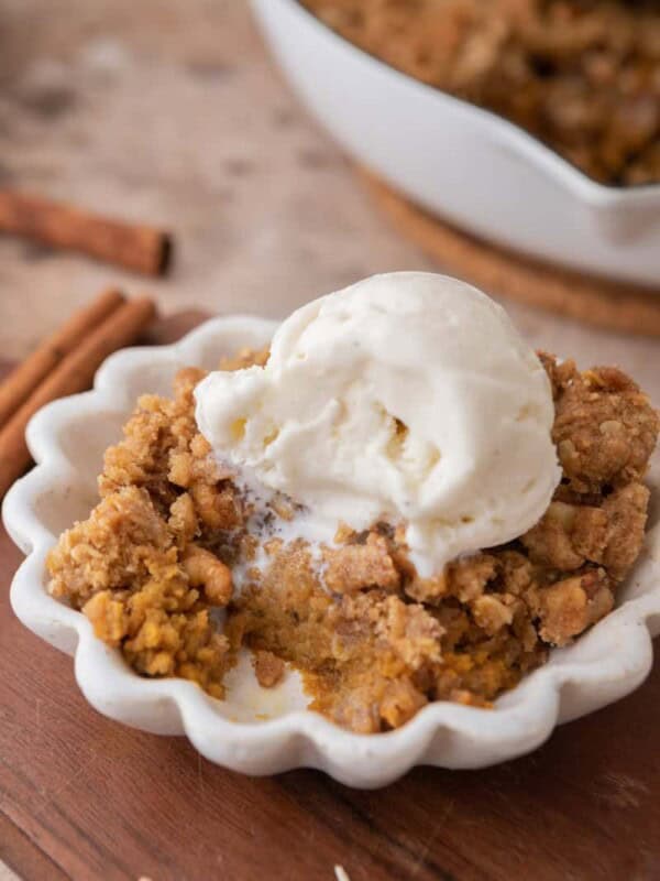 close up shot of the pumpkin crisp recipe