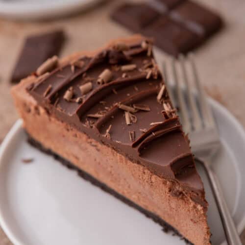 a slice of the no bake chocolate cheesecake recipe