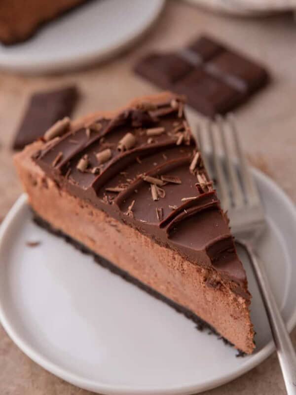 a slice of the no bake chocolate cheesecake recipe