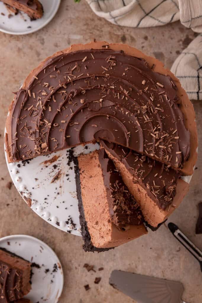 overhead shot of the no bake chocolate cheesecake recipe